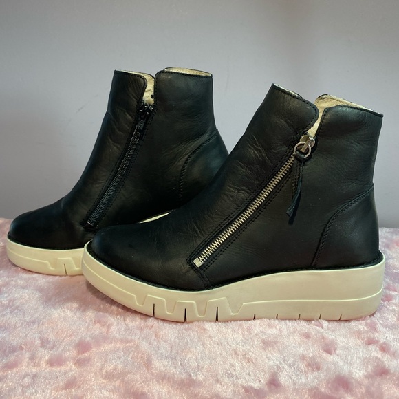 Mix Mooz Lando Wedge Sneaker - Picture 8 of 13